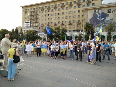 В Харькове одновременно проходят проукраинский и пророссийский митинги 