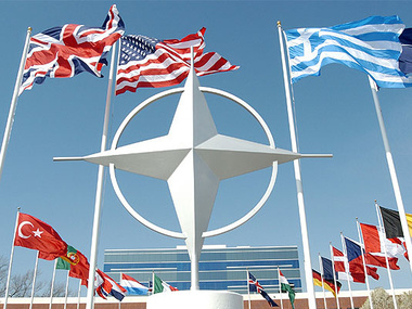 НАТО собирается усилить штаб-квартиру в Польше
