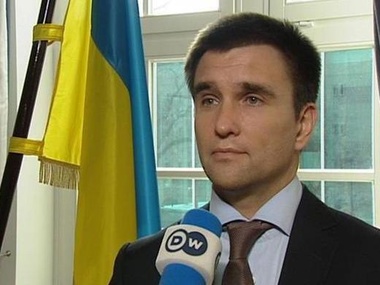 Климкин: МИД Украины требует от России немедленно освободить украинских военных