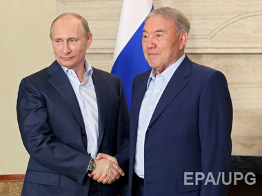 Путин и Назарбаев рассматривают возможность переговоров с украинским президентом Порошенко