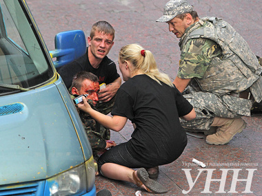 Возле Украинского дома в Киеве произошел взрыв