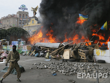 Очищение огнем. На Майдане сгорели палатки "поселенцев". Фоторепортаж