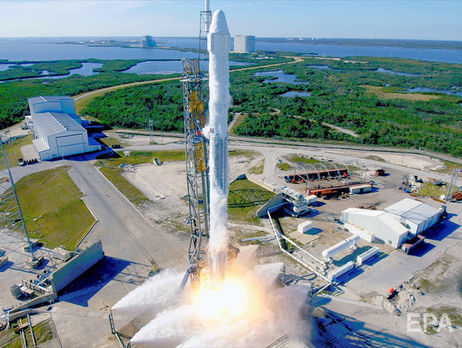 SpaceX приготовилась вывести в космос оружие