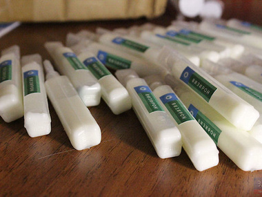 СМИ: Крымчанам под видом глазных капель продавали козье молоко