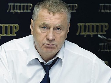 Жириновский предложил называть Путина "верховным правителем" и стянуть войска к границе