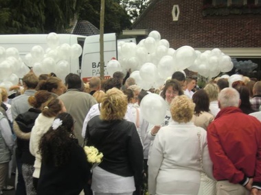 В голландском городе Хилверсюм почтили память жертв катастрофы Boeing. Фоторепортаж