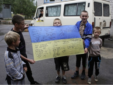 Бойцы "Донбасса" создали военную базу в школе в освобожденной Попасной. Фоторепортаж