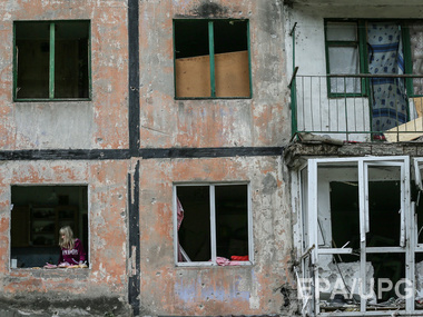 Горсовет: В Луганске продолжаются бои и обстрелы