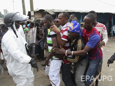 ВОЗ: Число жертв эпидемии Эбола в Африке выросло до 1427 человек