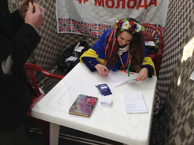На Евромайдане проводят запись желающих вступить в объединение "Майдан"