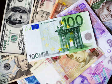 Курс валют НБУ: $1 – 13,61 грн, €1 – 17,93 грн