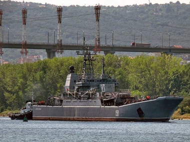 Россия сосредоточила в Черном море свои десантные корабли