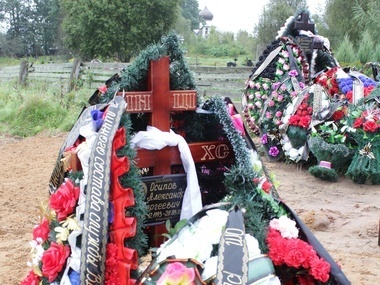 Тымчук: Российское военное руководство потребовало выделить землю в Луганской области для захоронения погибших