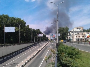 В Донецке снаряды попали в терминал ж/д вокзала и газопровод