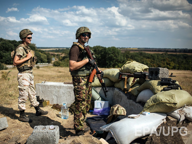 Тымчук: Российские войска и террористы взяли под контроль весь юг Луганской области