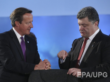 Порошенко обсудил с госсекретарем США Керри мирное урегулирование ситуации на Донбассе