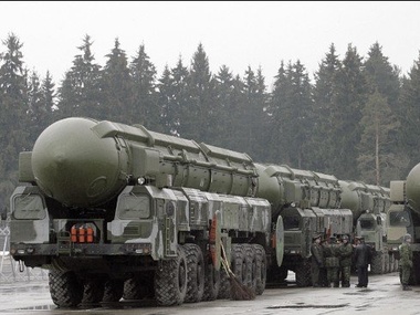 New York Times: Делегация США будет уговаривать Россию сократить ядерный арсенал