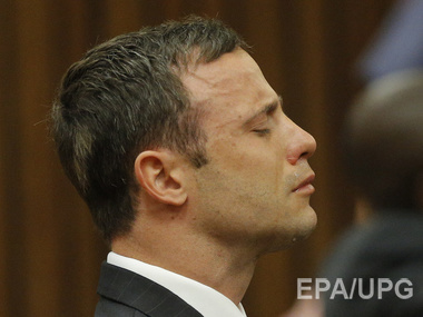 Суд признал, что южноафриканский спортсмен Писториус не виновен в умышленном убийстве своей подруги