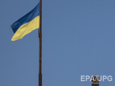 В Амвросиевке террористы расстреляли украинский флаг
