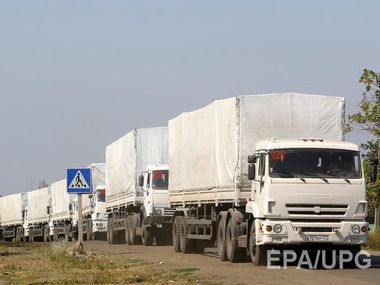 СМИ: Первые автомобили из третьего российского "гумконвоя" прибыли на границу с Украиной