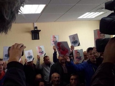 Активисты Евромайдана и бывшие беркутовцы подрались в суде