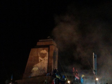 Милиция закрыла дело против людей, сваливших в Харькове памятник Ленину