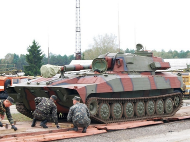 В Ровненской области отремонтировали два десятка артиллерийских установок "Гвоздика" для армии. Фоторепортаж