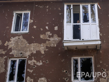 Горсовет: В центре Донецка раздаются звуки залпов и взрывы