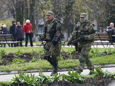 Пресс-центр АТО: Террористы переодеваются в форму украинских военных для проведения показательных расстрелов мирных жителей