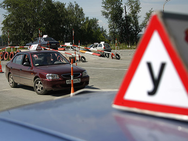 На всю Россию осталось только 22 автошколы, имеющие разрешительную документацию для обучения водителей