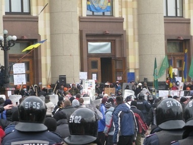 Прокуратура открыла уголовное производство по факту служебной халатности милиции во время захвата Харьковской ОГА 1 марта