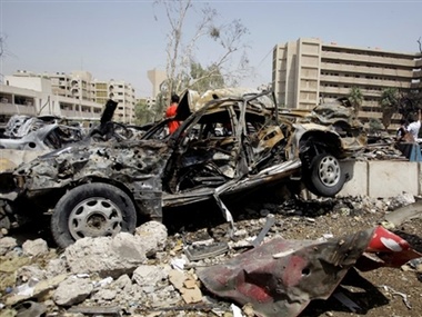 В Ираке от взрыва трех бомб погибло 25 человек