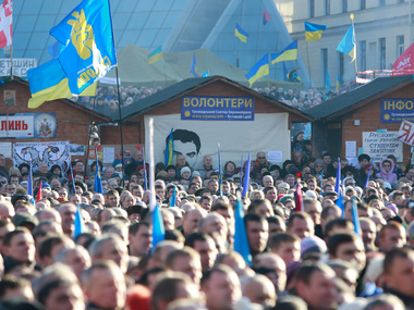 Киевский Евромайдан начнет праздновать Рождество с 10-ти утра понедельника