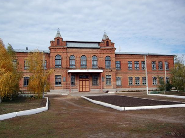 Луганский национальный университет получил деньги на зарплаты и стипендии