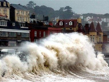 Великобритании угрожает сильнейший за последние 20 лет шторм