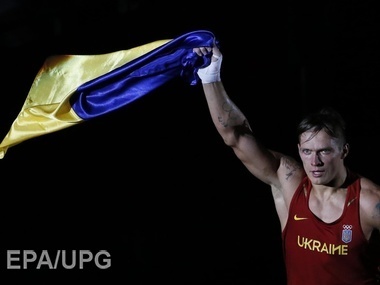 Украинец Усик попал в первую десятку рейтинга Всемирной боксерской организации