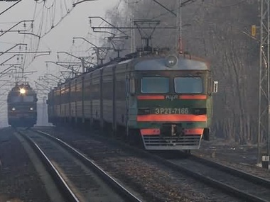 "Укрзалізниця": Вооруженные люди на БТР попытались захватить подразделение Одесской железной дороги