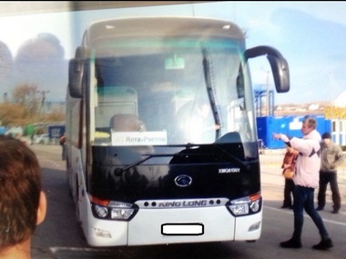 На Керченской переправе пассажирский автобус не смог съехать с парома и вернулся обратно в Крым