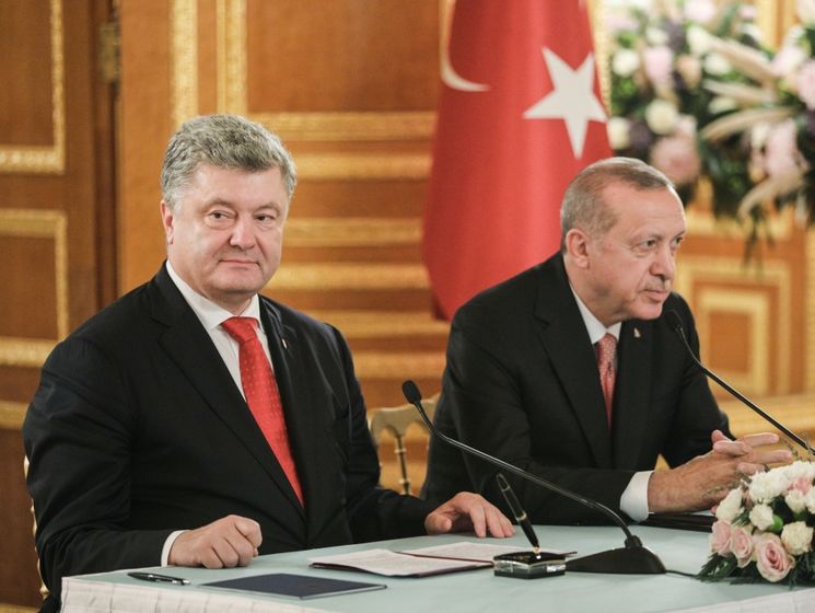 Порошенко предложил Турции войти в состав будущей миротворческой миссии ООН на Донбассе