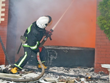 Пожарные ликвидировали масштабный пожар в Тернополе. Фоторепортаж