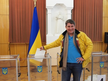 МИД Украины: Явка избирателей за рубежом была самой высокой с 2002 года