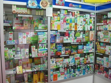СМИ: В "ЛНР" разрешают работать только "своим" аптекам