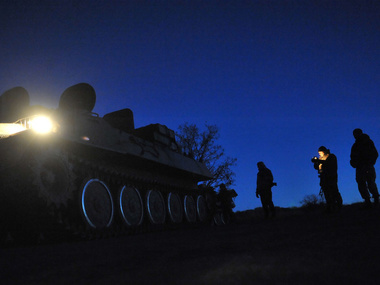 Пресс-центр АТО: Ночью боевики обстреливали украинских военных из минометов и "Градов"