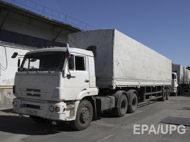 Около 100 грузовиков российского гумконвоя пересекают границу Украины