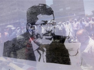 В Египте перенесли суд над свергнутым президентом Мурси