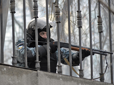 ГПУ: Силовик, подозреваемый в поджоге базы "Беркута" во Львове, скрылся за границей