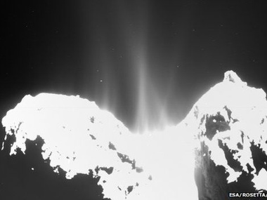 Европейское космическое агентство готовится посадить космический зонд на поверхность кометы в глубоком космосе