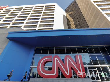 В России прекращает вещание телеканал CNN
