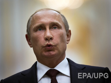 Путин: Россия формирует группировку своих войск в Крыму