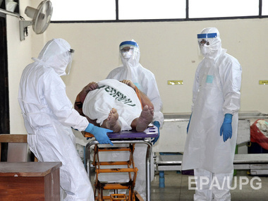 ВОЗ: От вируса Эбола умерли почти 5,7 тыс. человек